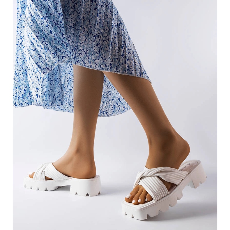 Weiße Dubé-Slider mit Traktorsohle beige 2