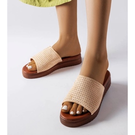 Beigefarbene Pantoletten mit durchbrochenem Obermaterial von Idabel 1