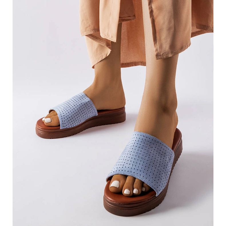 Blaue Hausschuhe mit durchbrochenem Obermaterial von Idabel 1