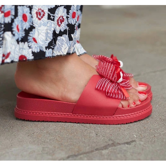 Rote Slider mit Schleife von Dido 1