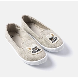 Graue Kinder-Sneaker mit Naomi-Applikation 1