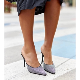 Ortensio – schwarze Sandalen mit Stilettoabsatz und Strasssteinen 1