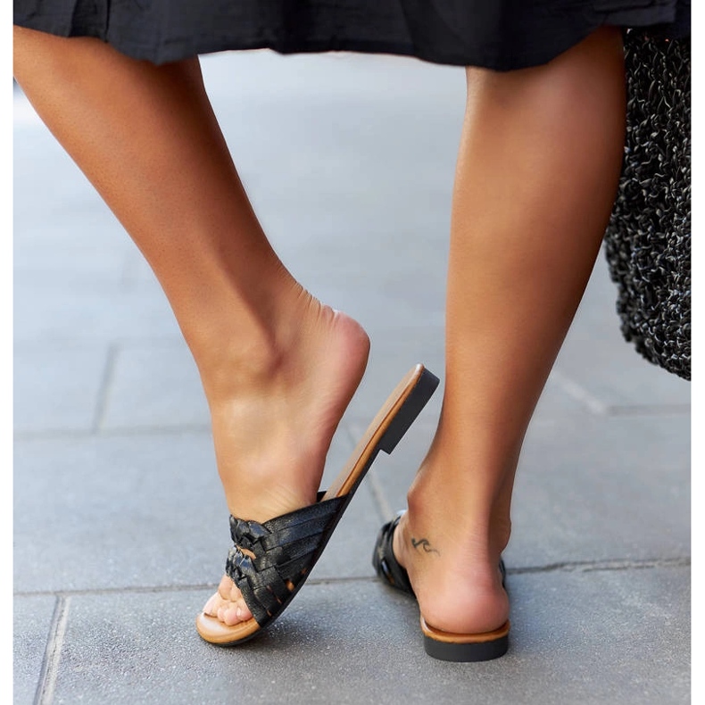 Inna Schwarze gewebte Pantoletten von Arcangela 1