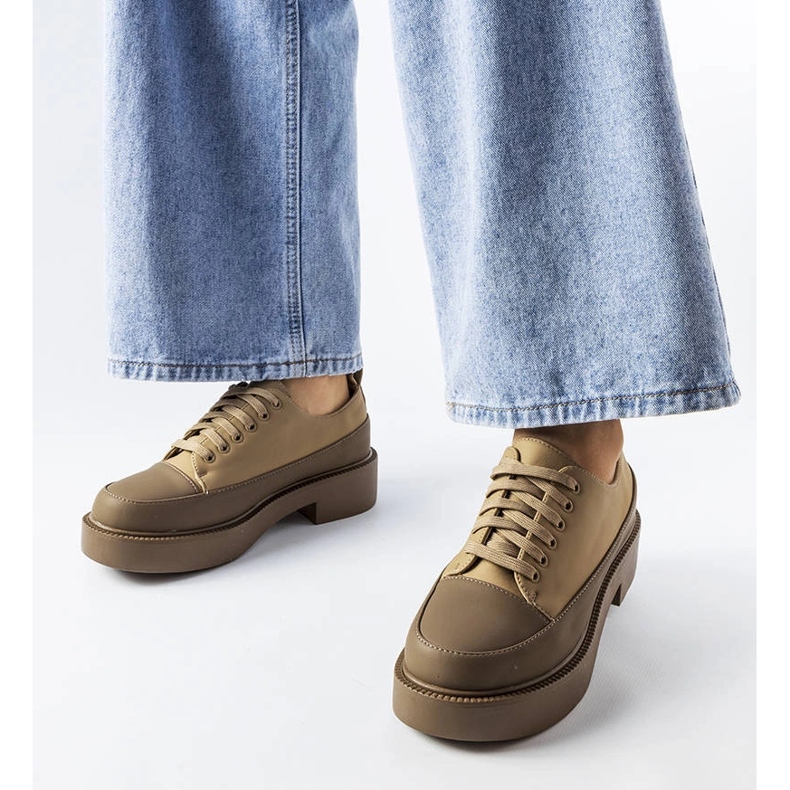 Braune flache Schuhe von Merico 1