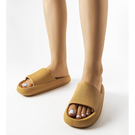 Pantoletten aus braunem Gummi von Porto 1