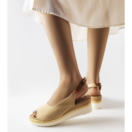 Beige Keilsandaletten von Big Star JJ276049 1