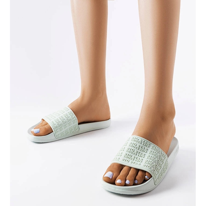 Grüne Hausschuhe von Big Star LL274A150 1