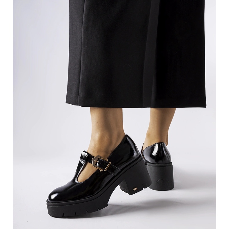 Schwarze Schuhe Karino 4821/090-P SCHWARZ/NAPLAK 1