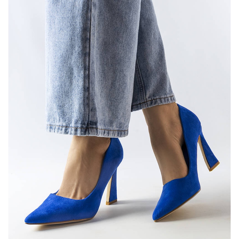 Blaue Pumps von Linda 1
