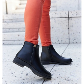 Schwarze isolierte flache Stiefeletten von Paien 2