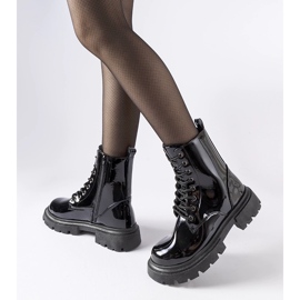 Schwarze Damenstiefel aus Lackleder von Hansine 2