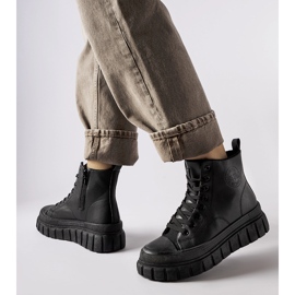 Schwarze isolierte Sneakers Big Star MM274625 1