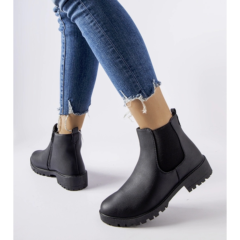 Schwarze isolierte Sabre-Stiefel 1