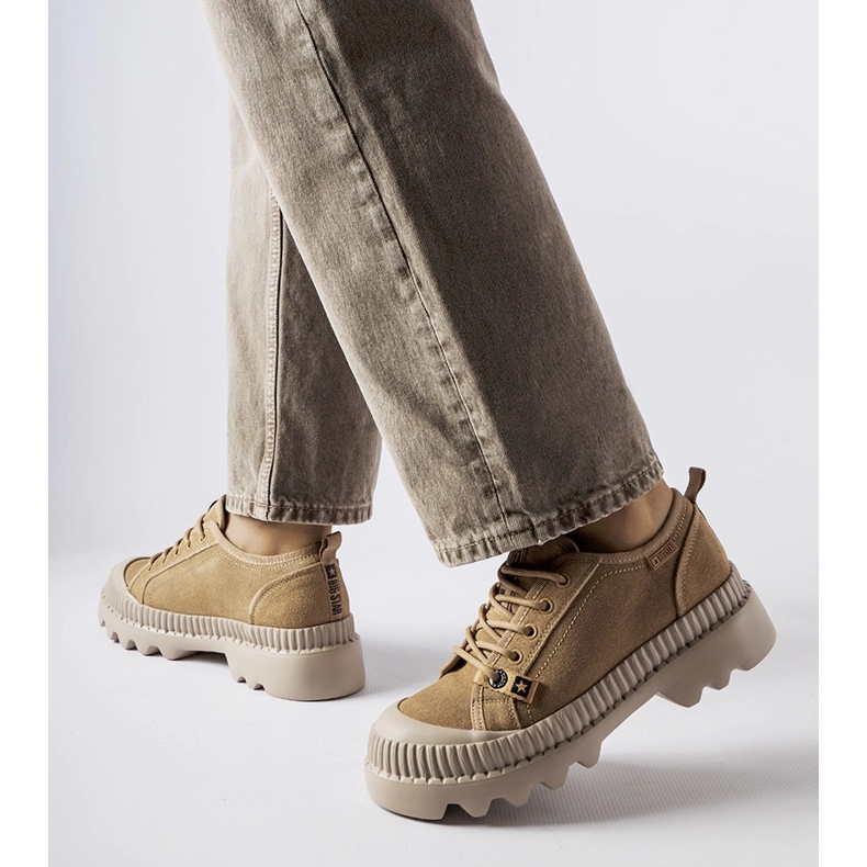 Beigefarbene Ledersneaker Big Star KK274511 1