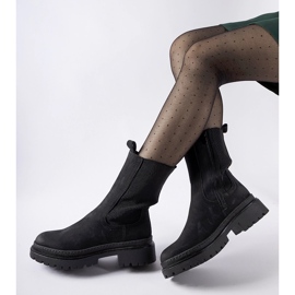 Schwarze, isolierte hohe Bernardo-Stiefel 1