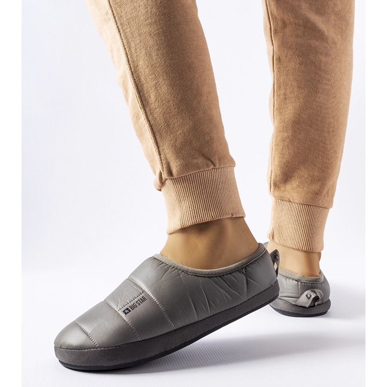 Graue isolierte Winterhausschuhe Big Star KK274603 1