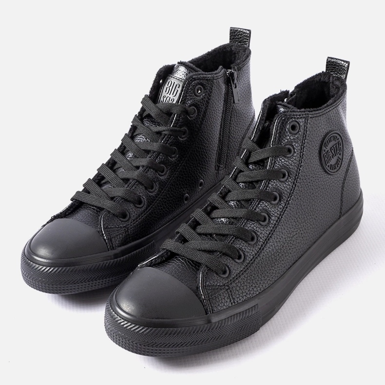 Schwarze isolierte Sneakers Big Star MM174012 1