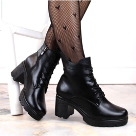 Isolierte Stiefeletten und Plateau Potocki W WOL188 schwarz 1