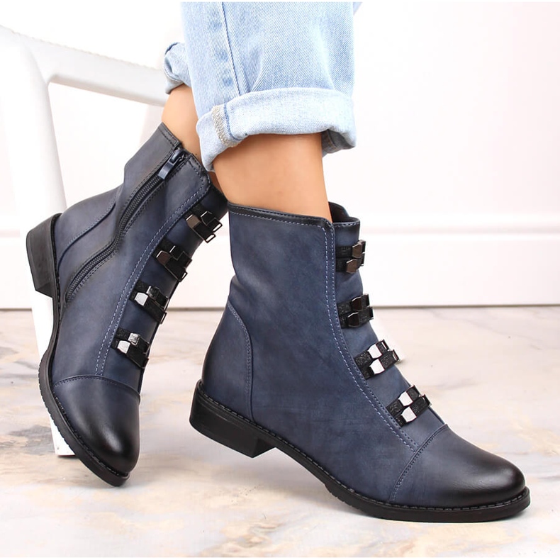 Isolierte Damen-Stiefeletten mit flachem Absatz, blau Jezzi 1