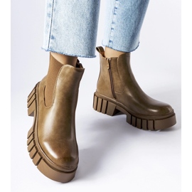 Braune Plateau-Chelsea-Stiefel von Giusy 1
