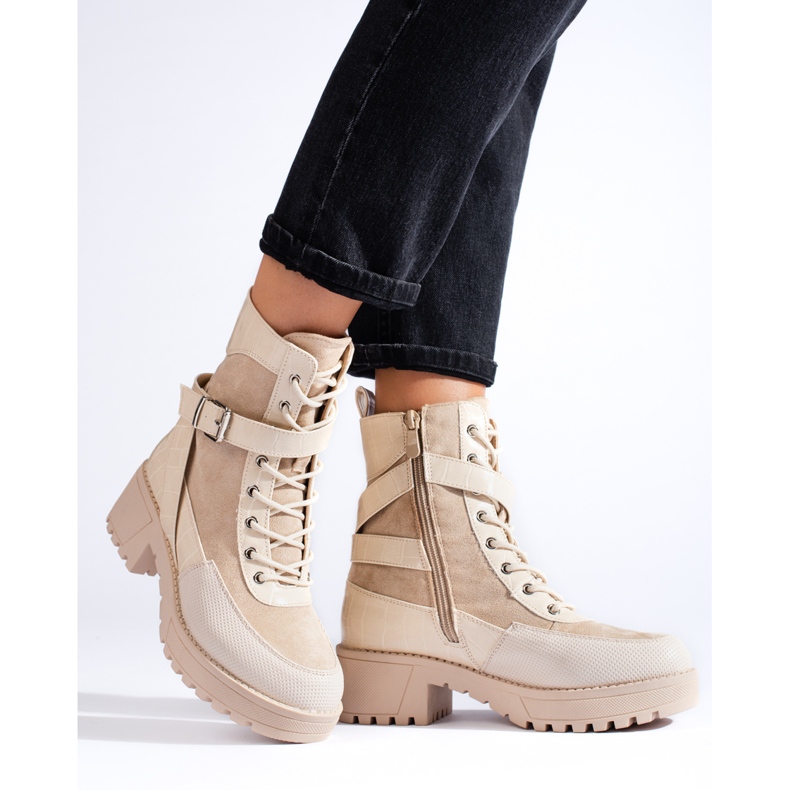 W. Potocki Potocki Arbeiterinnen beige 1