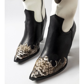 Halbschwarze und braune Cowboystiefel mit Schlangeneinsätzen 1