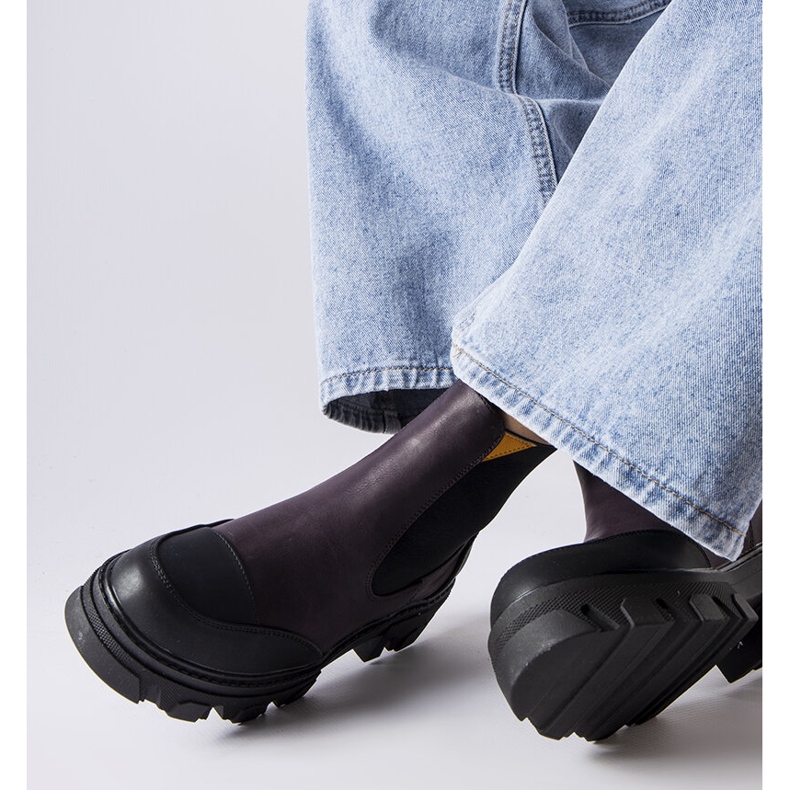 Schwarz-lila Slip-On-Stiefel von Sibyla 2
