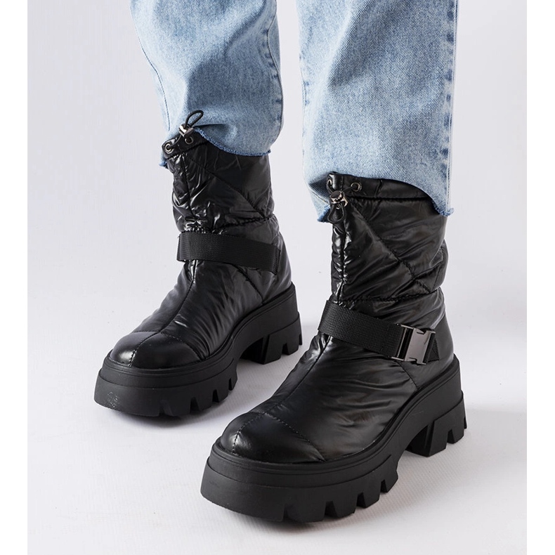 Ambretta schwarz lackierte Schneestiefel 2