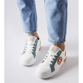 Inna Weiße Sneaker mit bunten Einsätzen von Passaic 2