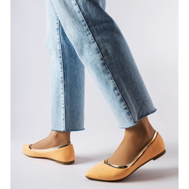 Orangefarbene Ballerinas mit spitzer Zehenpartie von Vittorio 1