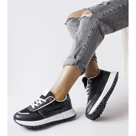 Inna Schwarze Sneakers mit grünem Akzent Tod 1