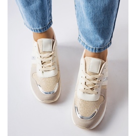 Inna Beige-silberne Keilsneaker von Titusville 1