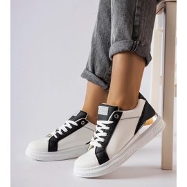 Inna Schwarz-weiße Schuhe mit silbernem Akzent von Palais 1