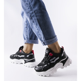 Schwarze Sneakers mit neonfarbenen Opal-Einsätzen 1