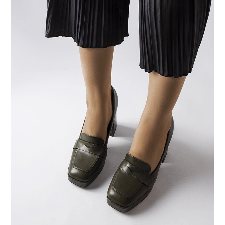 Dunkelgrüne Pumps von Inès 1