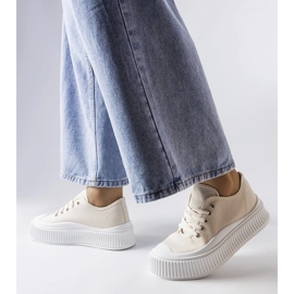 Beigefarbene Sneaker mit klobiger Sohle von Wallace 1