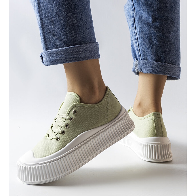 Grüne Sneaker mit dicken Sohlen von Wallace 1