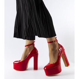 Rote Lack-High-Heel-Pumps von Colle 1