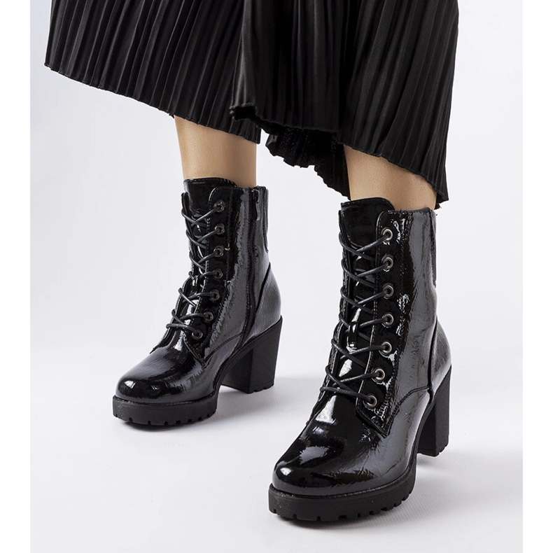 Schwarze isolierte Stiefeletten von Lanza 1