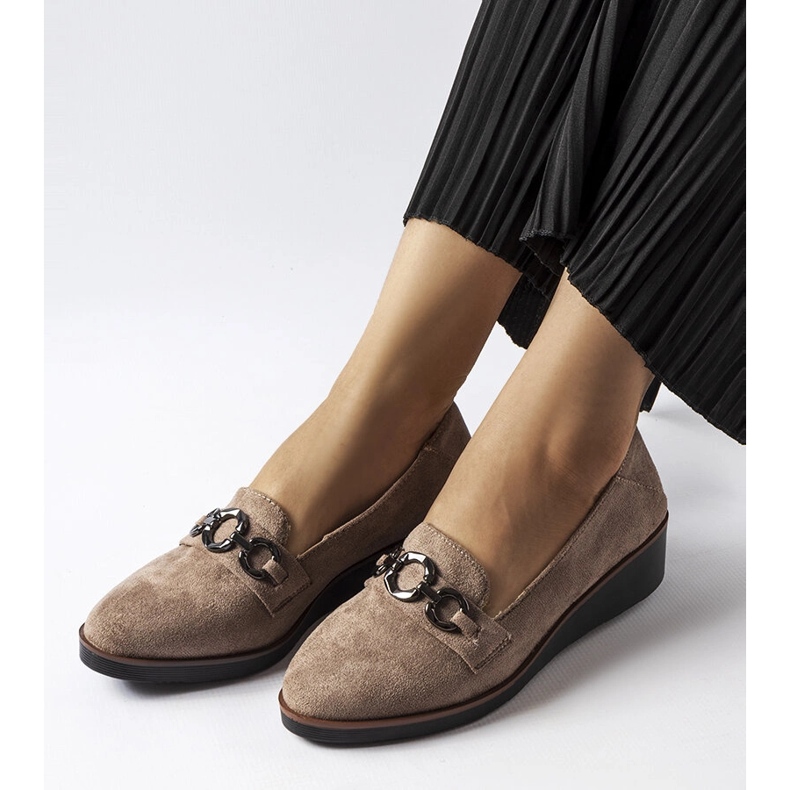 Braune Wildleder-Loafer mit Keilabsatz von Erin 1