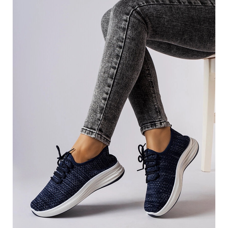 Blaue Sneaker von Tommaso 1