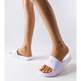 Weiße Hausschuhe von Big Star JJ274A281 1