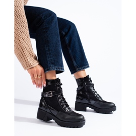 W. Potocki Schwarze Arbeiterinnen von Potocki 1