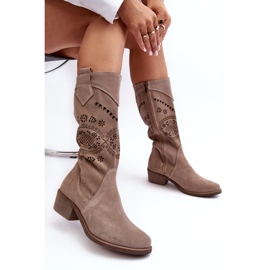PA2 Wildlederstiefel mit durchbrochenem Cappuccino Sierra-Muster beige 2