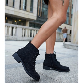 Schwarze Stiefeletten, verziert mit Melisurgo-Zirkonen 2