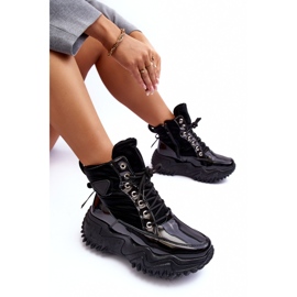 Isolierte Stiefeletten auf massivem Plateau, schwarz 1