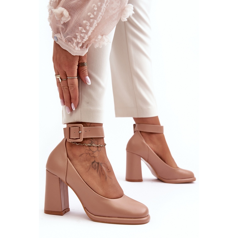 WS1 Pumps auf hohem Absatz mit Schnalle, beige Idovana 2