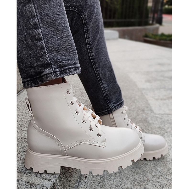 Beige Damen-Schnürstiefel 1