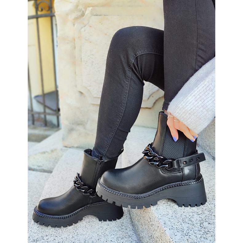 Schwarze Worker-Chelsea-Stiefel für Damen mit abnehmbarer Kette 1