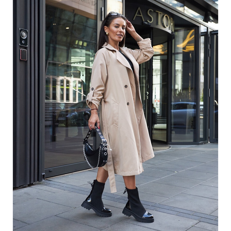 Inna Schwarze Lack-Sockenstiefeletten von Albertina 1